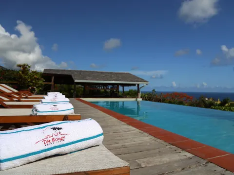 Tet Rouge Resort
